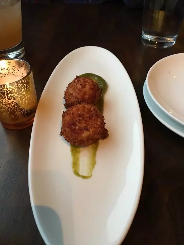 8UP Elevated Drinkery & Kitchen
