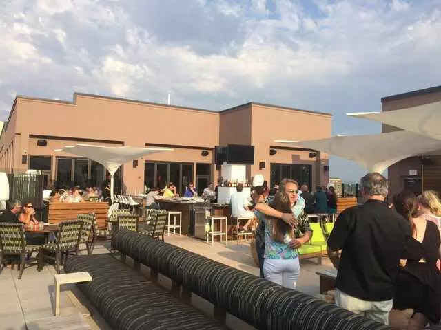 8UP Elevated Drinkery & Kitchen