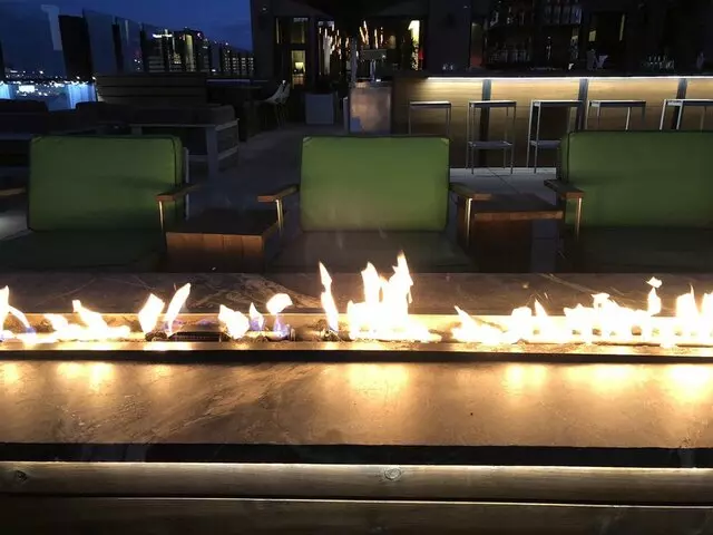 8UP Elevated Drinkery & Kitchen
