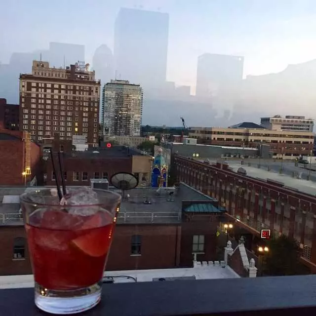 8UP Elevated Drinkery & Kitchen