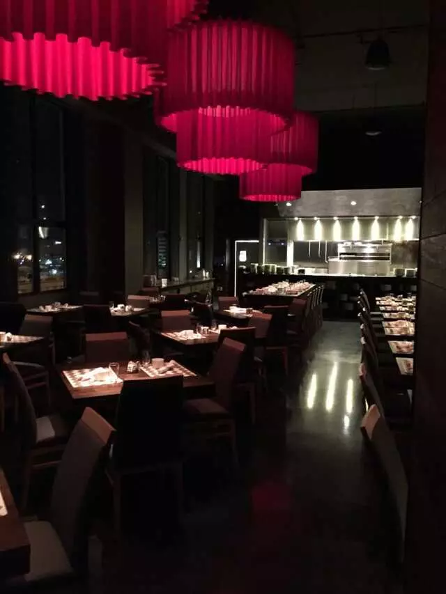 8UP Elevated Drinkery & Kitchen