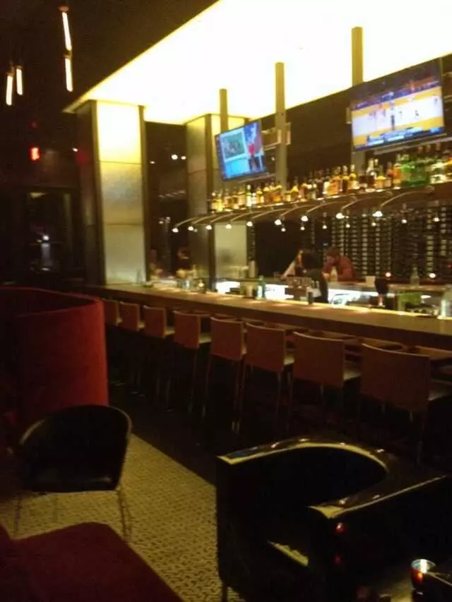 8UP Elevated Drinkery & Kitchen