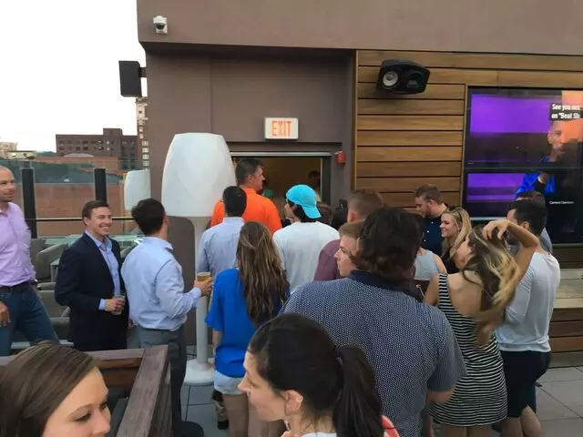 8UP Elevated Drinkery & Kitchen