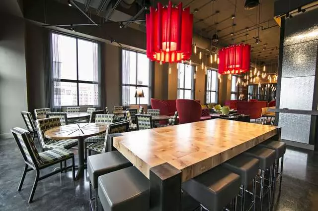 8UP Elevated Drinkery & Kitchen