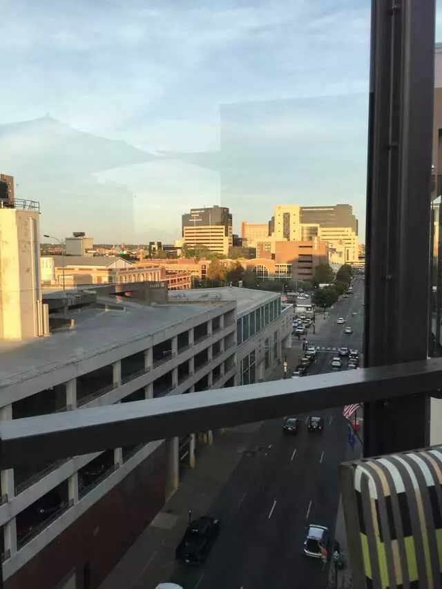 8UP Elevated Drinkery & Kitchen