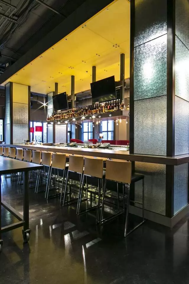 8UP Elevated Drinkery & Kitchen