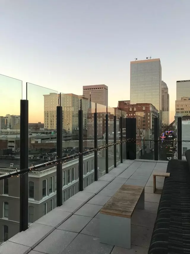 8UP Elevated Drinkery & Kitchen