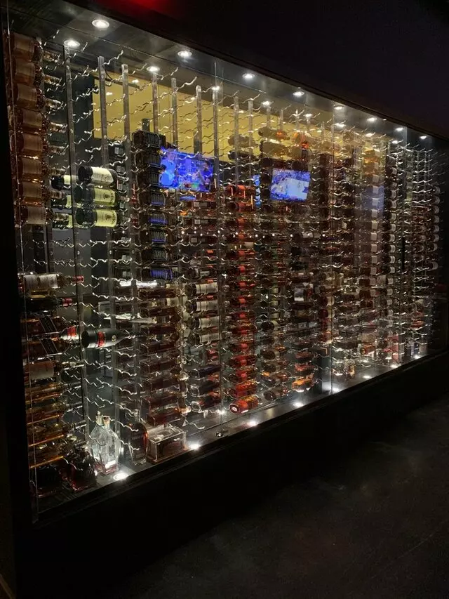 8UP Elevated Drinkery & Kitchen