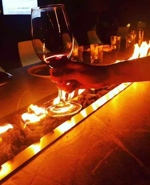 8UP Elevated Drinkery & Kitchen