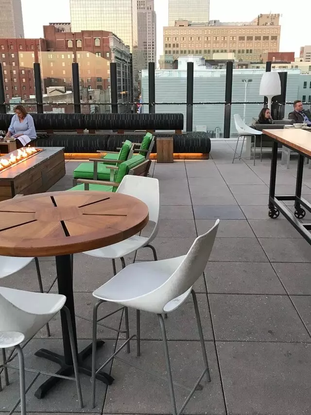 8UP Elevated Drinkery & Kitchen