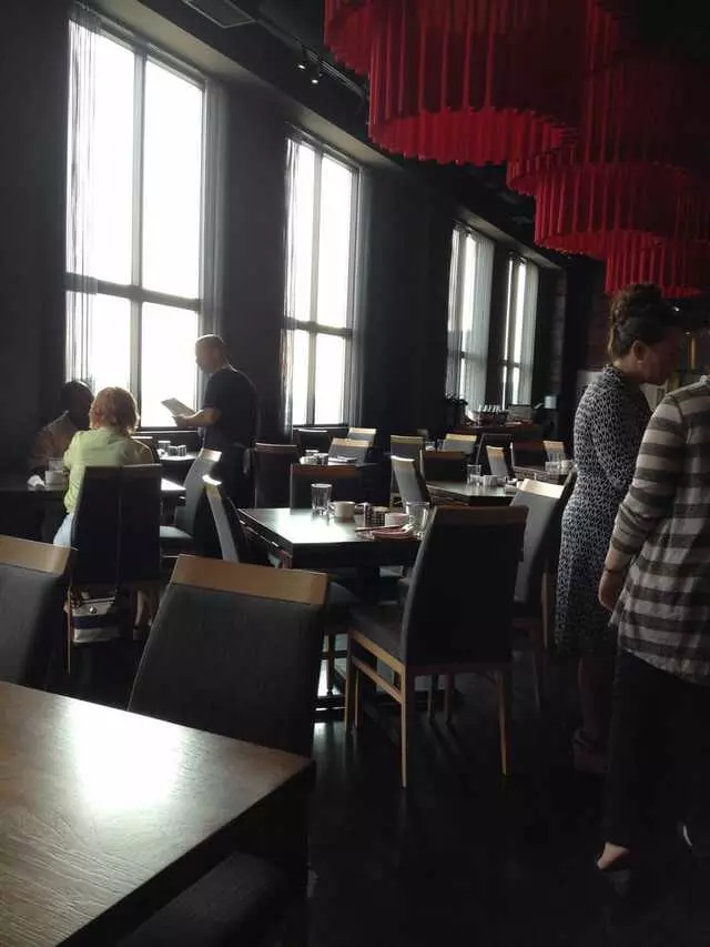 8UP Elevated Drinkery & Kitchen