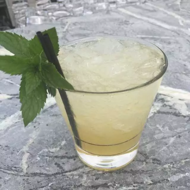 8UP Elevated Drinkery & Kitchen