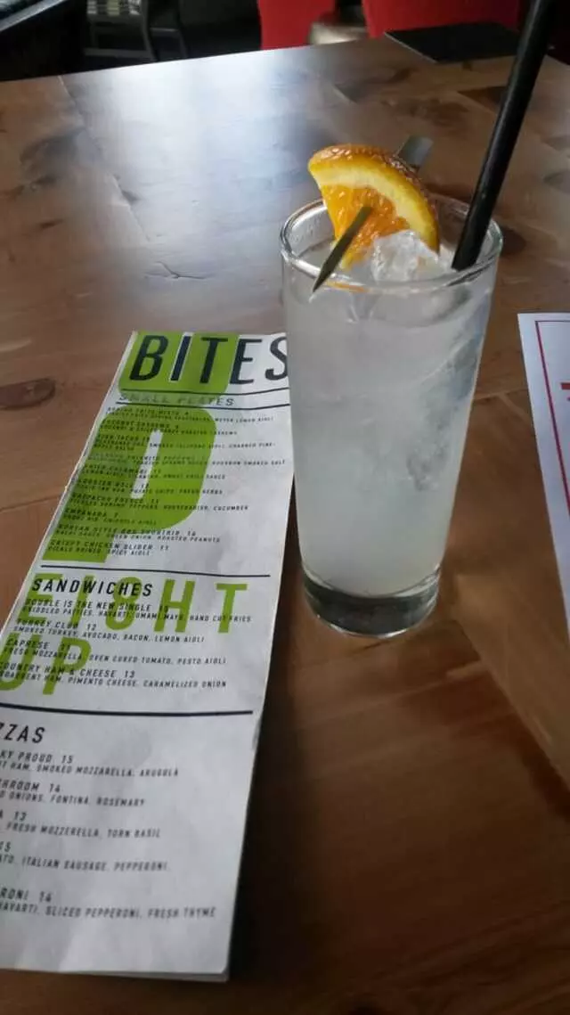 8UP Elevated Drinkery & Kitchen