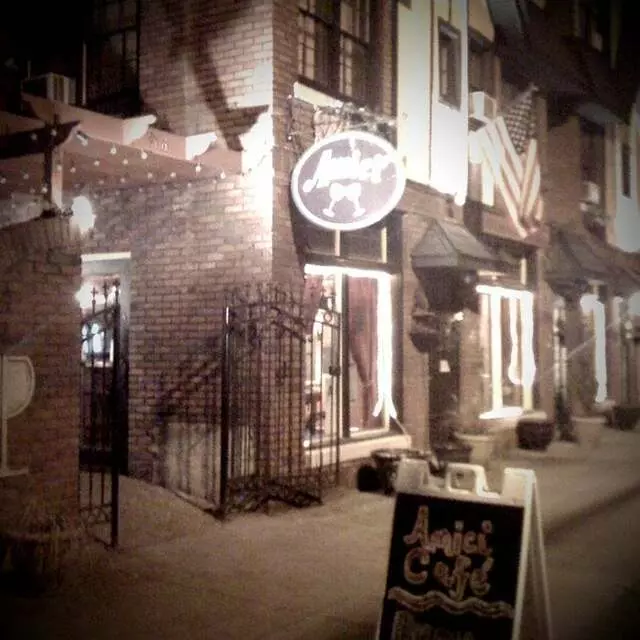 Amici Cafe