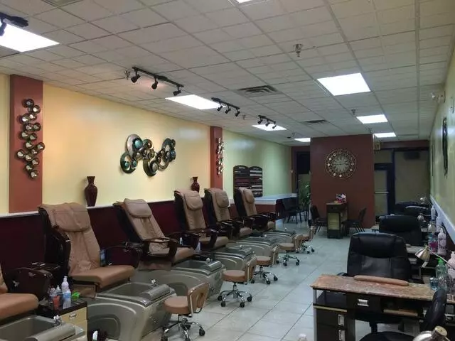 AX Nails & Spa