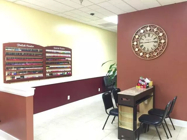AX Nails & Spa