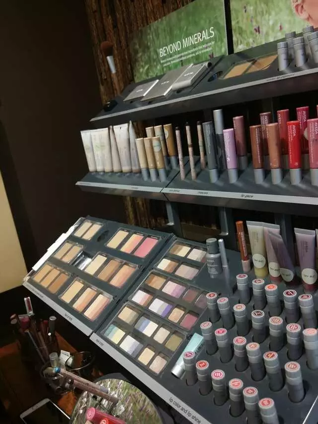 Aveda Store