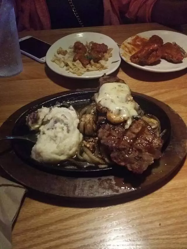 Applebee’s Grill + Bar