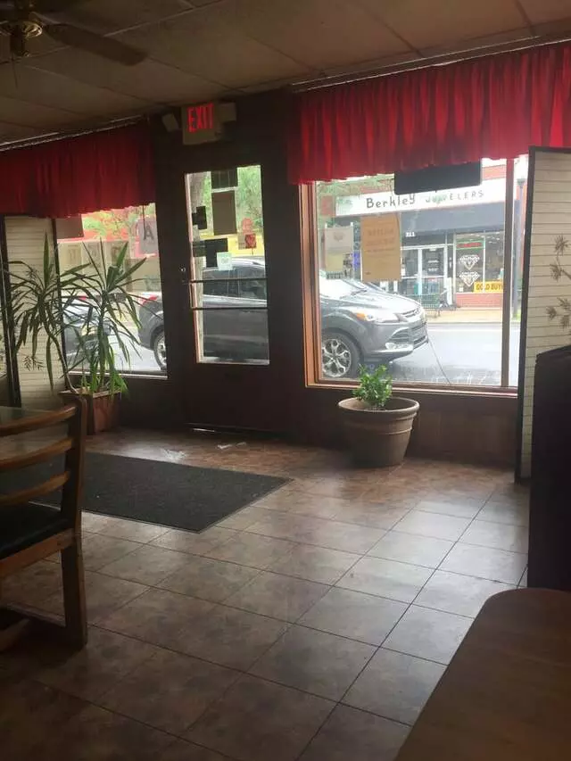 Annie’s Cafe