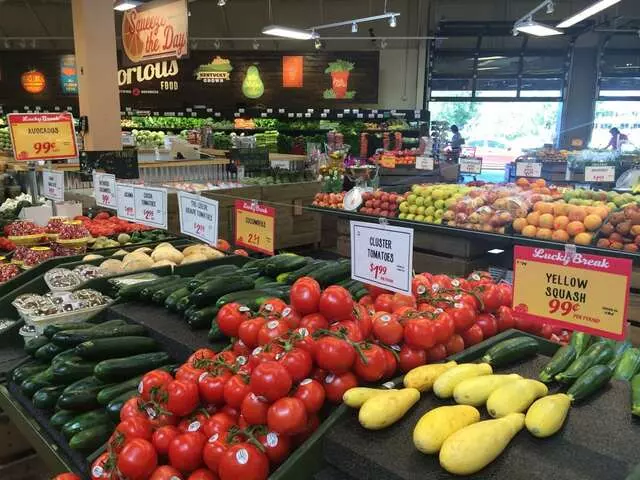 Lucky&apos;s Market