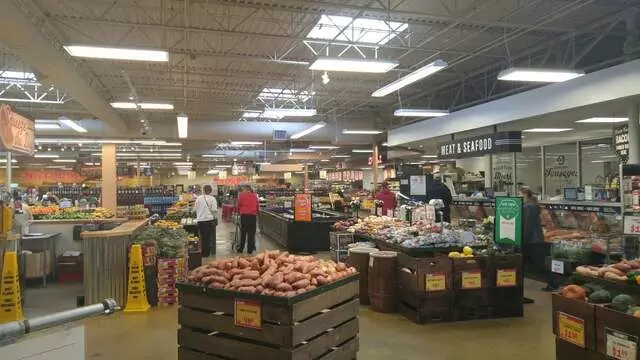 Lucky&apos;s Market