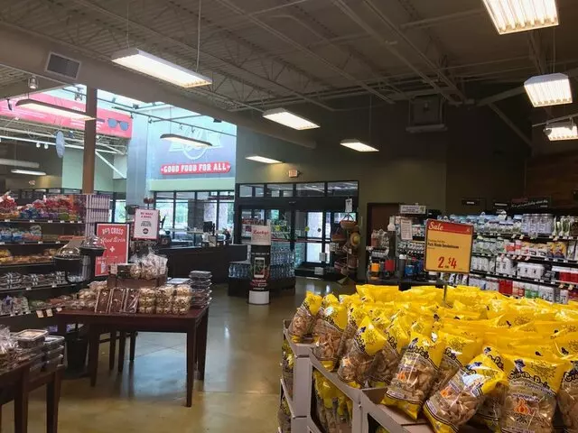 Lucky&apos;s Market