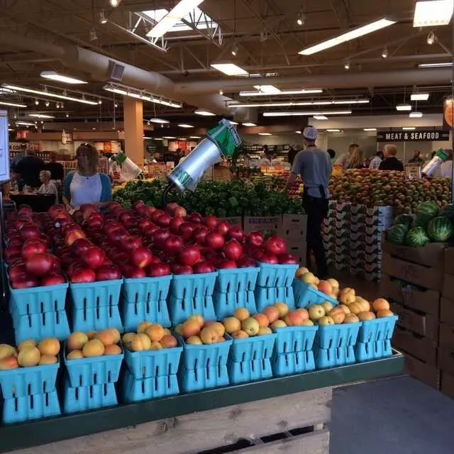 Lucky&apos;s Market