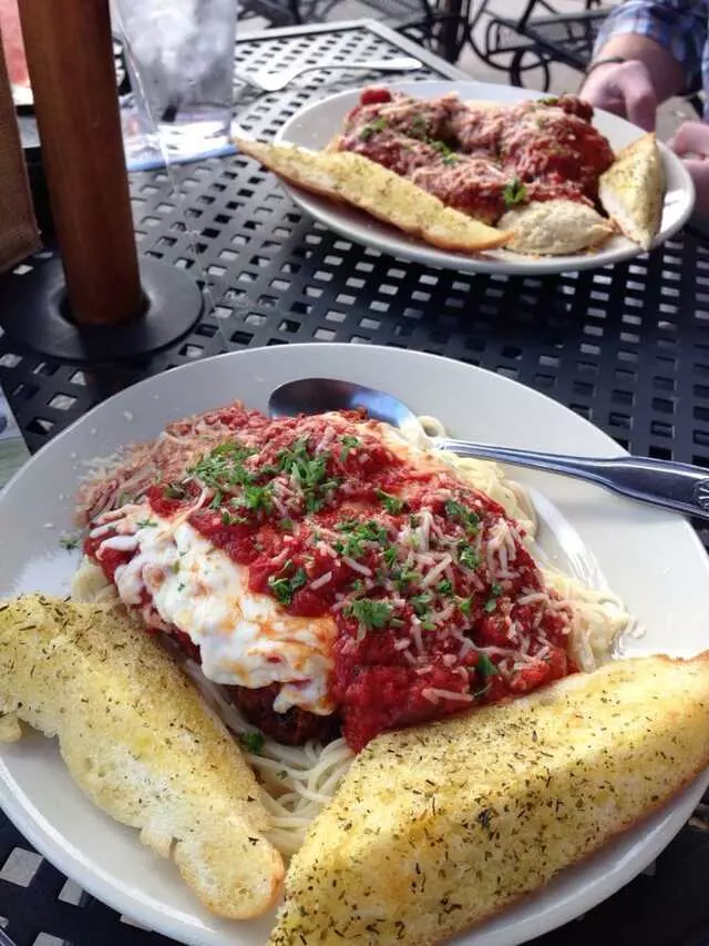Anselmo’s Bistro & Bar
