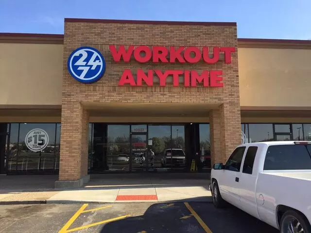 Workout Anytime Louisville-Dixie Valley