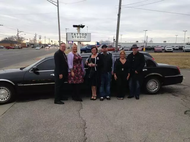 2 Vets And A Limo