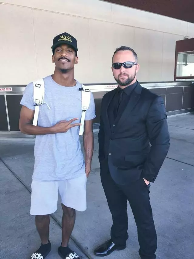 2 Vets And A Limo