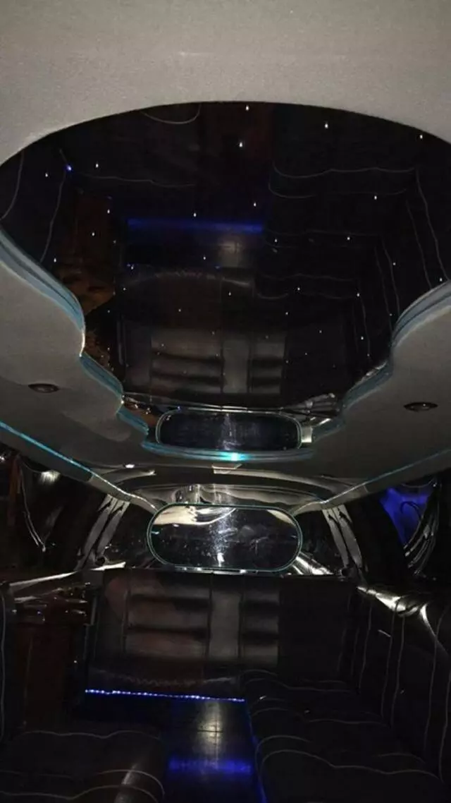 2 Vets And A Limo