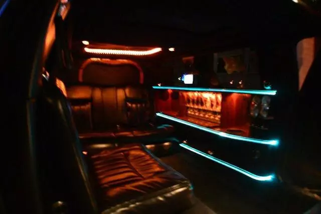 2 Vets And A Limo