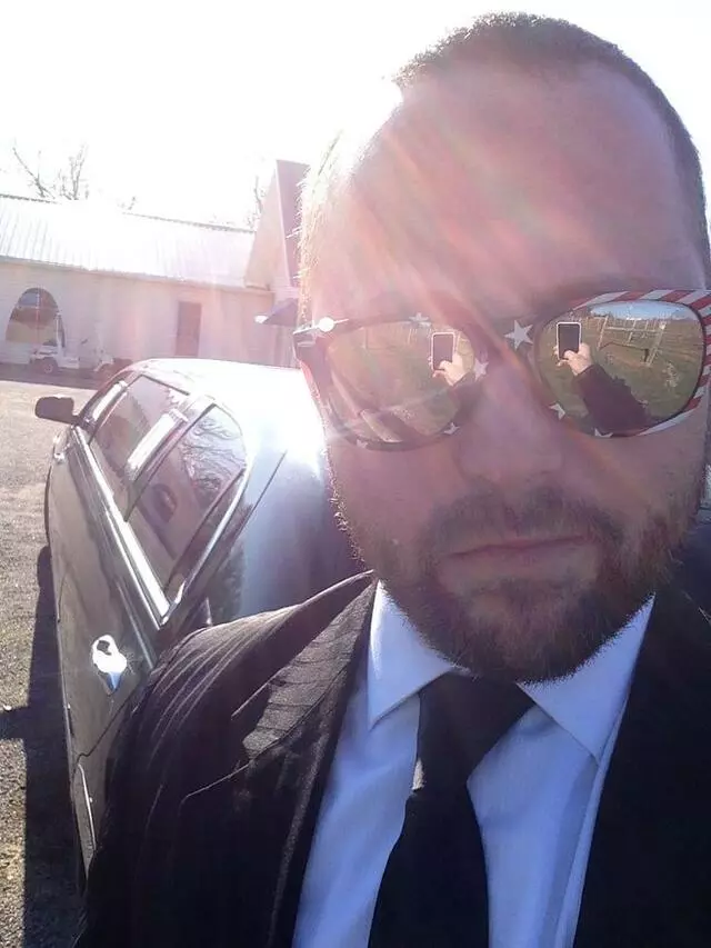 2 Vets And A Limo