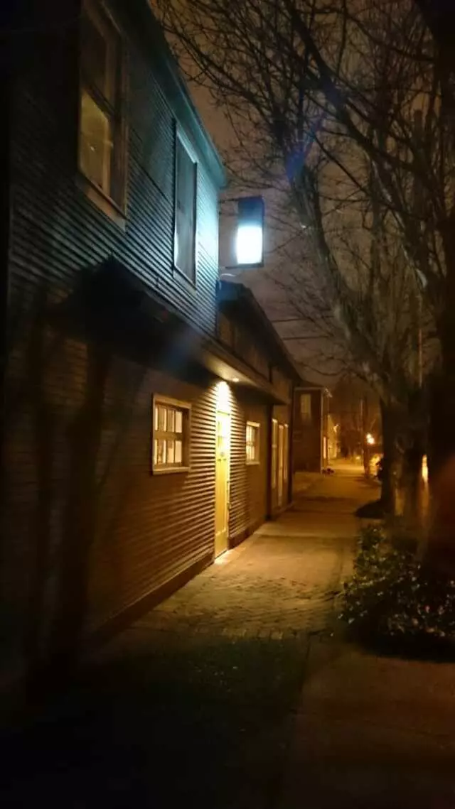 610 Magnolia
