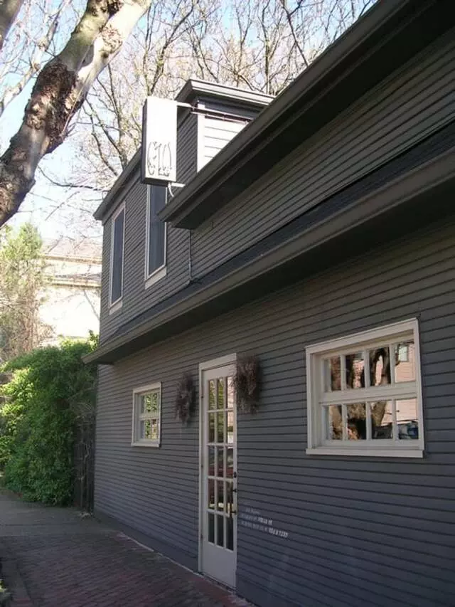 610 Magnolia