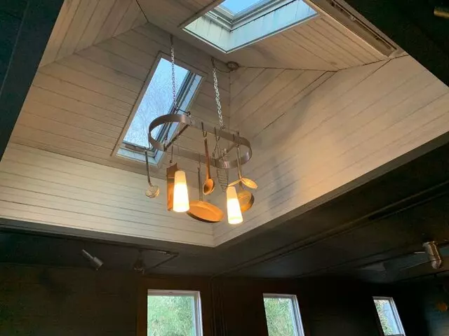 610 Magnolia