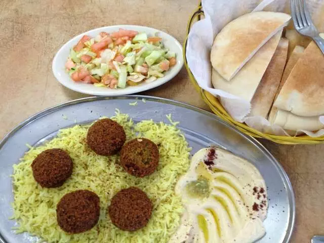 Alwatan Restaurant
