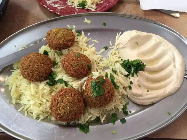 Alwatan Restaurant