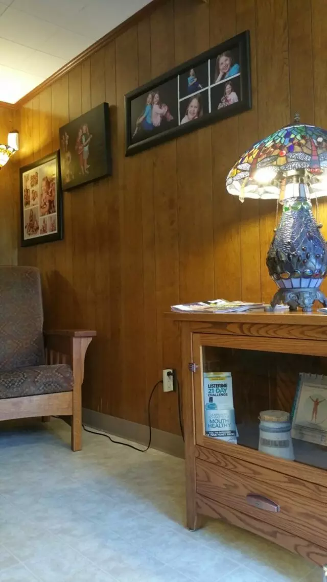 Arts & Crafts Dental