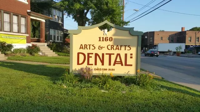 Arts & Crafts Dental