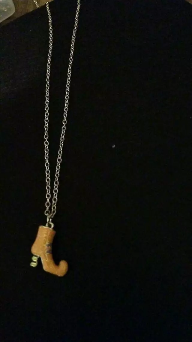 Amber’s Handmade Crafts And Jewelry
