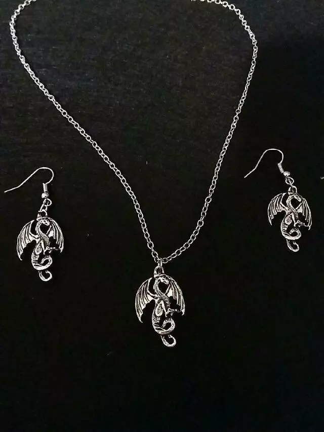 Amber’s Handmade Crafts And Jewelry