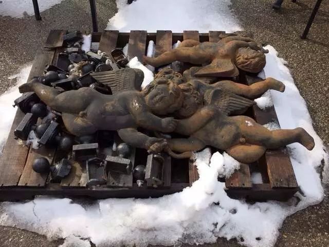 Architectural Salvage, WD