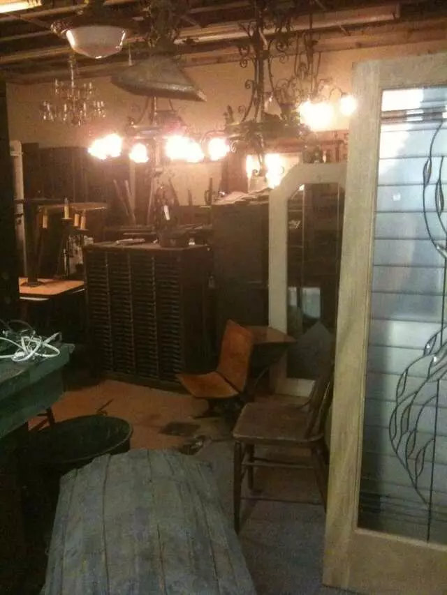 Architectural Salvage, WD