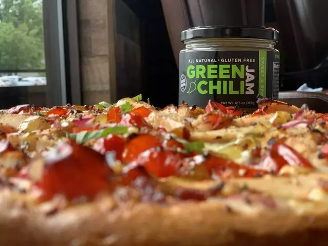 BoomBozz Pizza & Watch Bar