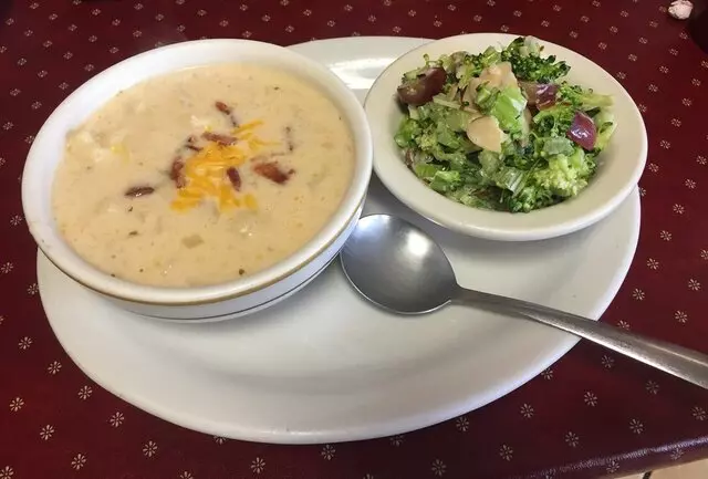 Alley Cat Cafe & Catering
