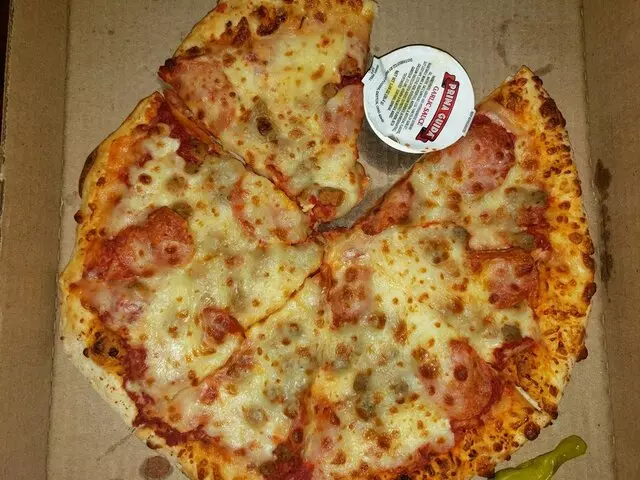 Annie’s Pizza