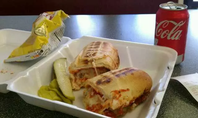 Annie’s Pizza