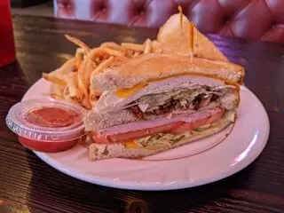 Hillcrest Tavern